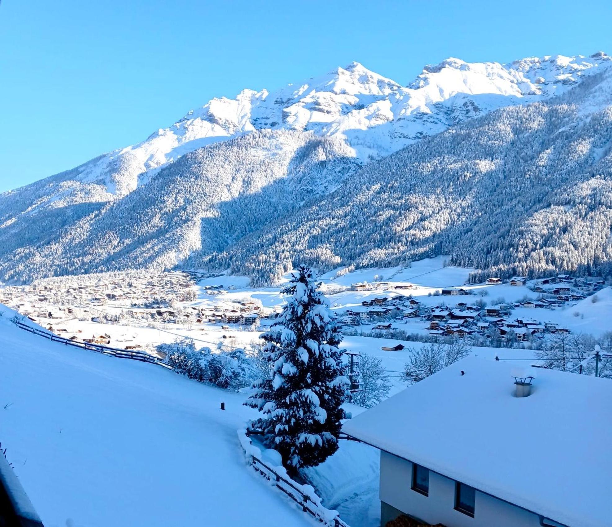 Landhaus Toni Lägenhet Neustift im Stubaital Exteriör bild